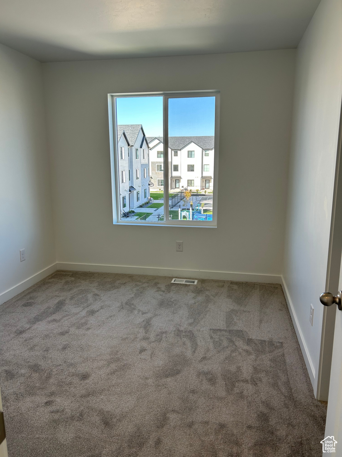 HAVEN OAKS - Residential