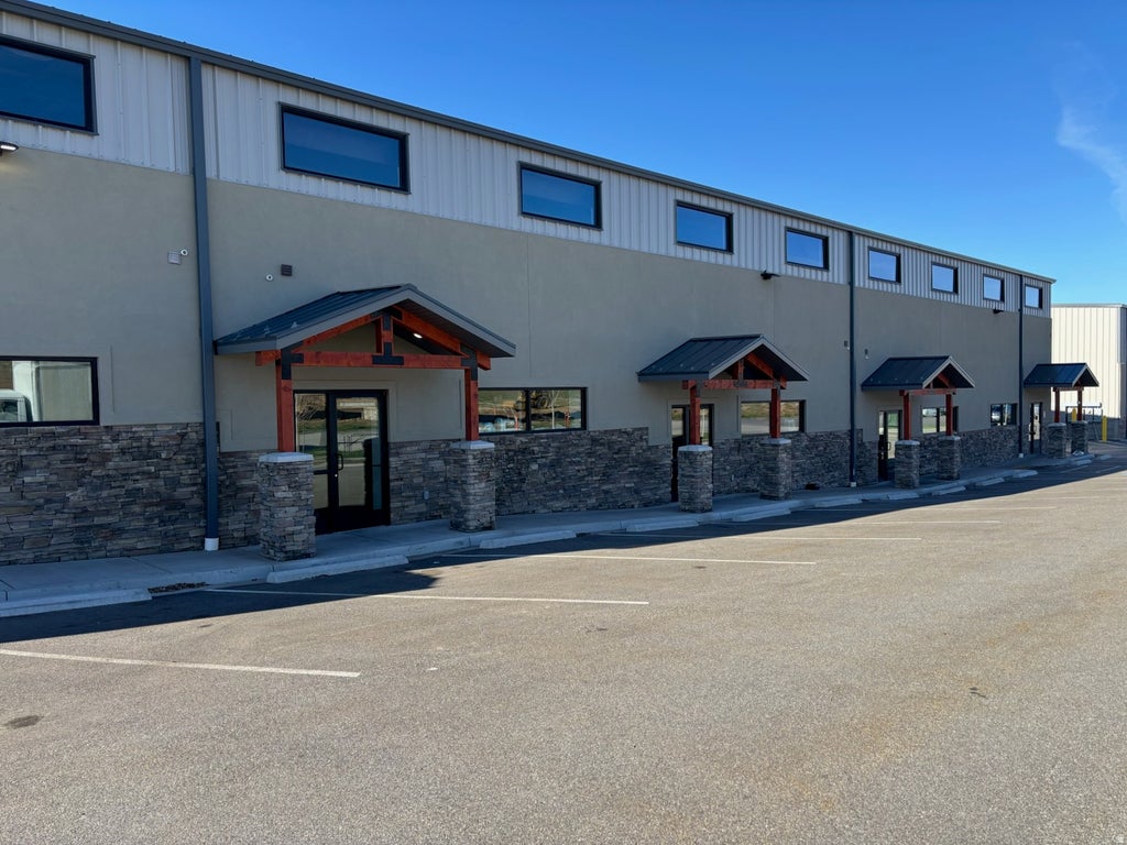 Photo of 181 W 2675 N, Layton, UT 84041 (MLS # 2164750)