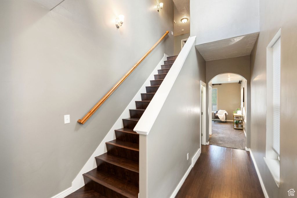 Photo of 7069 W COTTAGE DR, West Jordan, UT 84081 (MLS # 2118388)