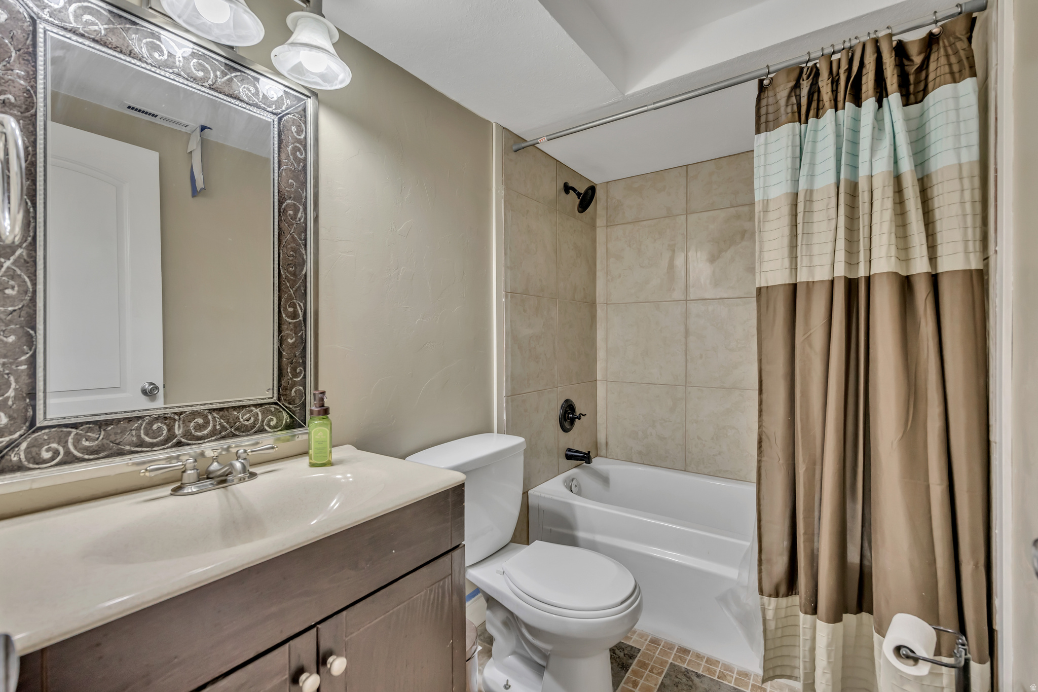 SARATOGA HILLS - Residential