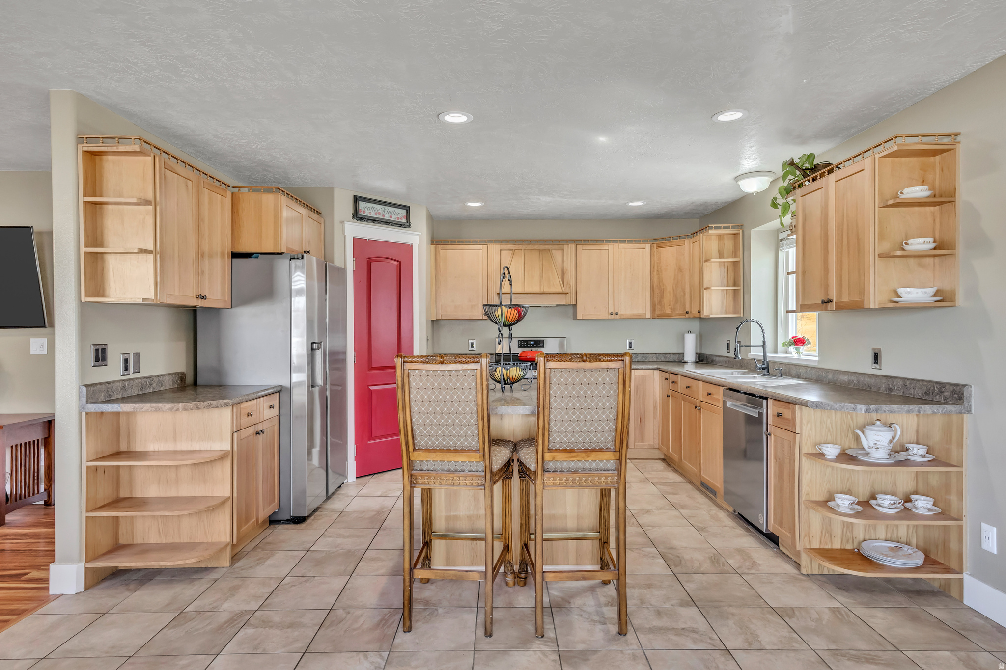 SARATOGA HILLS - Residential