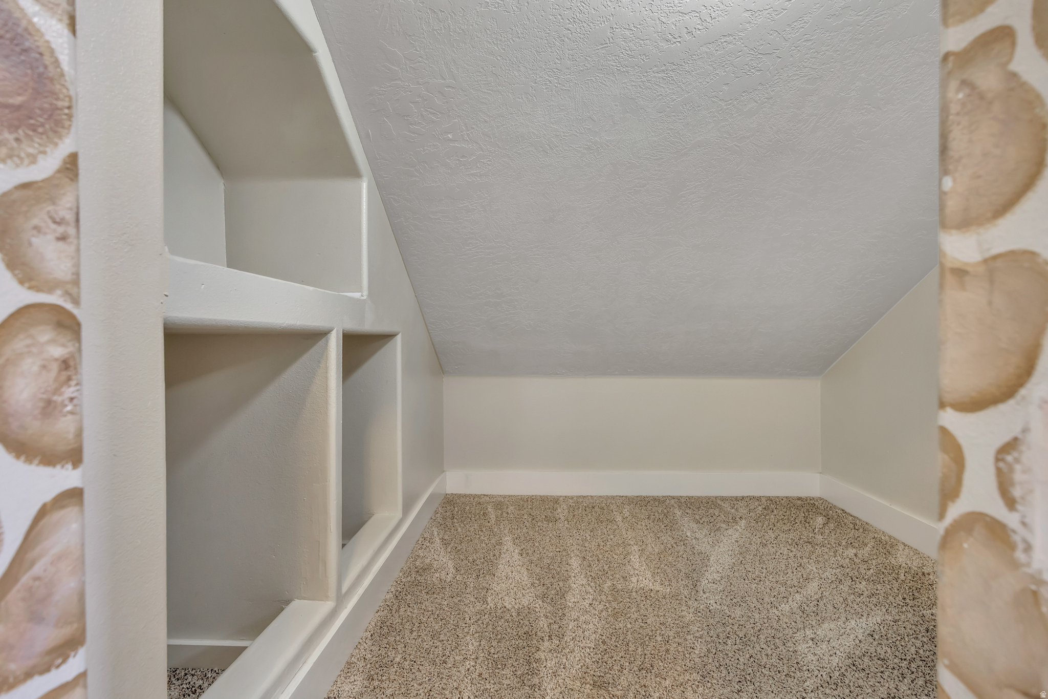 SARATOGA HILLS - Residential