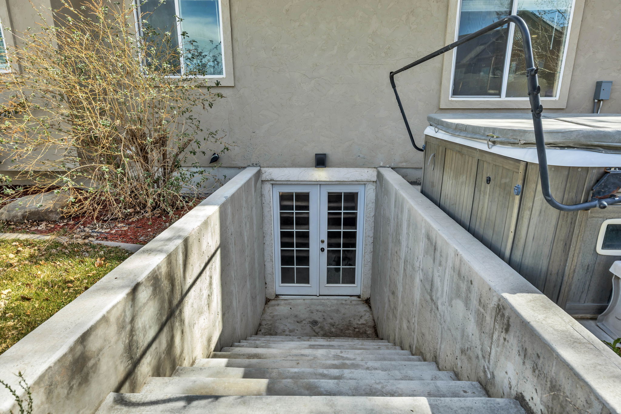 SARATOGA HILLS - Residential