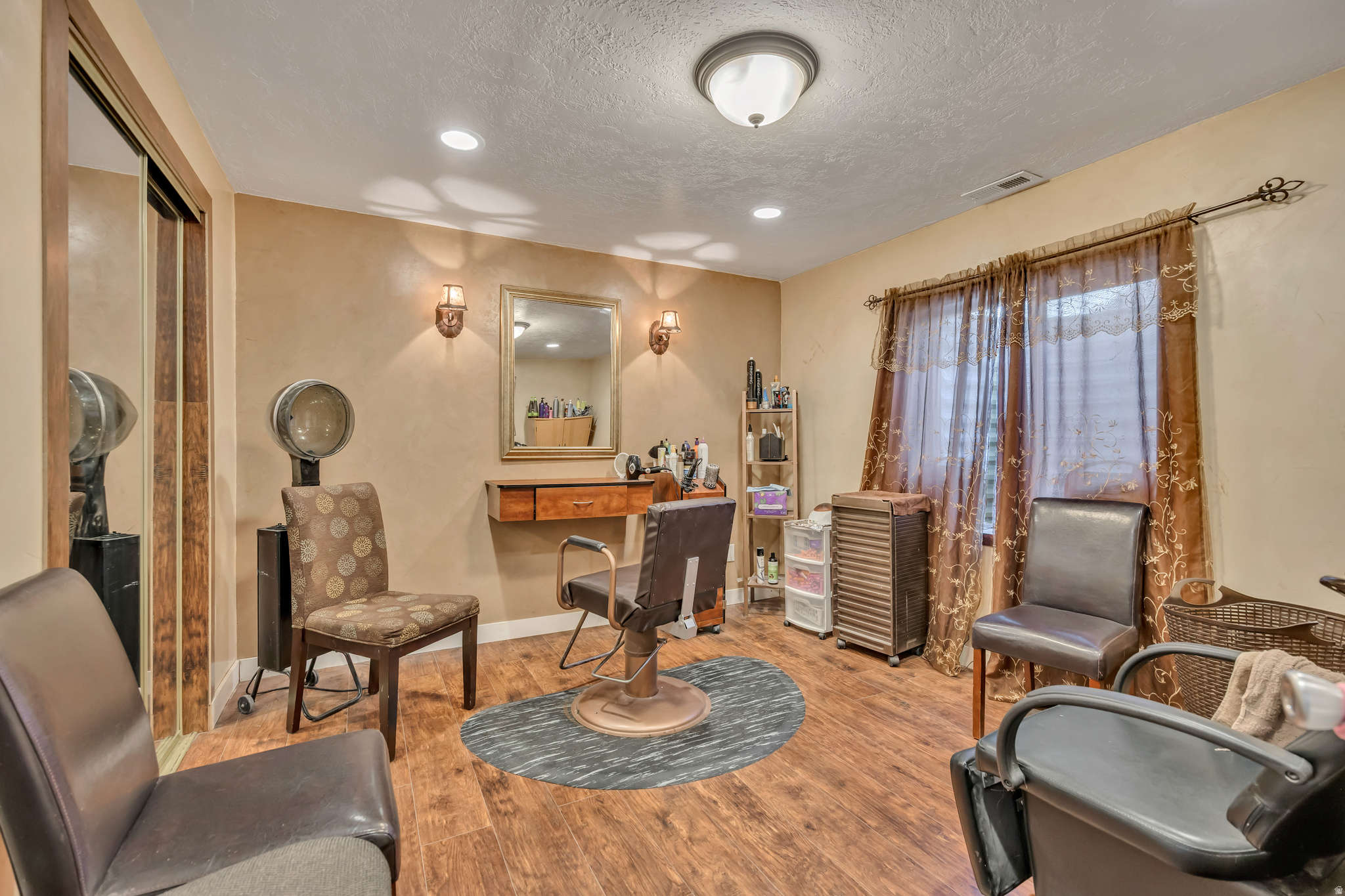 SARATOGA HILLS - Residential