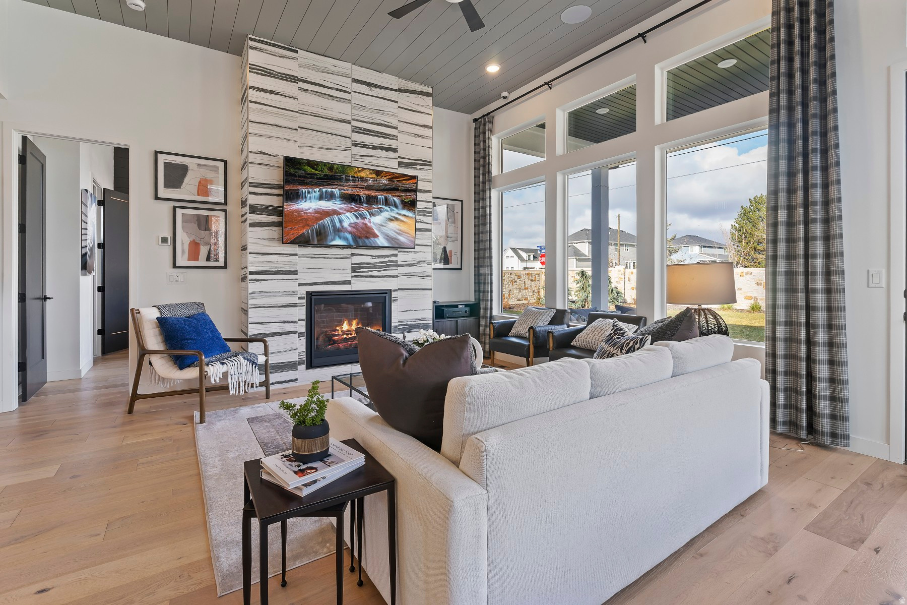 GROVE ACRES - Residential