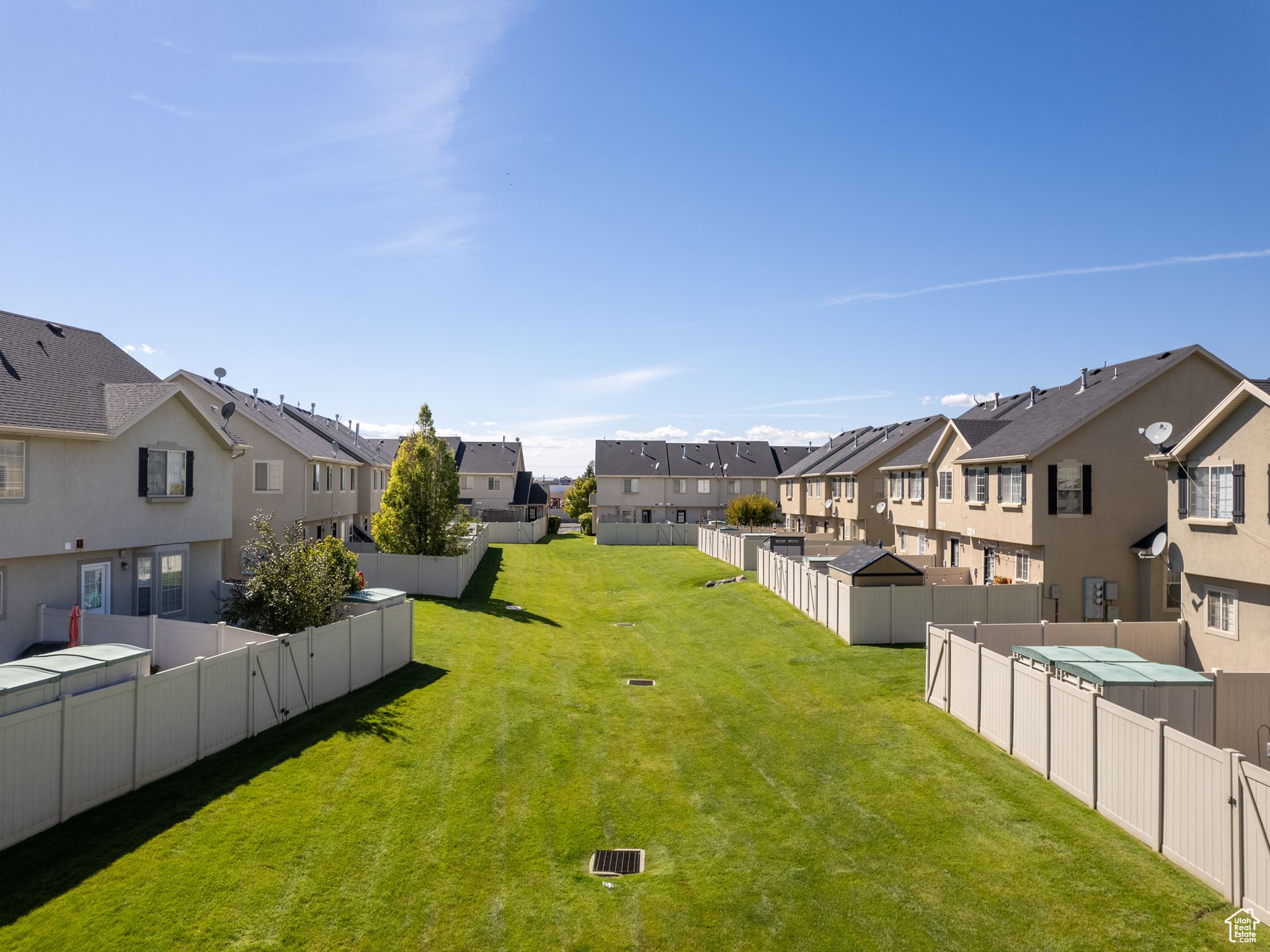 Springville, Utah 84663, United States, 3 Bedrooms Bedrooms, ,3 BathroomsBathrooms,Residential,Pending,82497