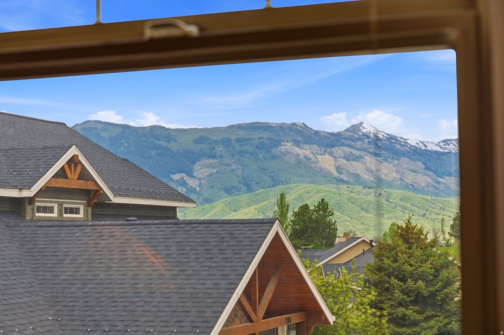 Photo of 3634 N HUNTSMAN PATH #C203, Eden, UT 84310 (MLS # 2158192)