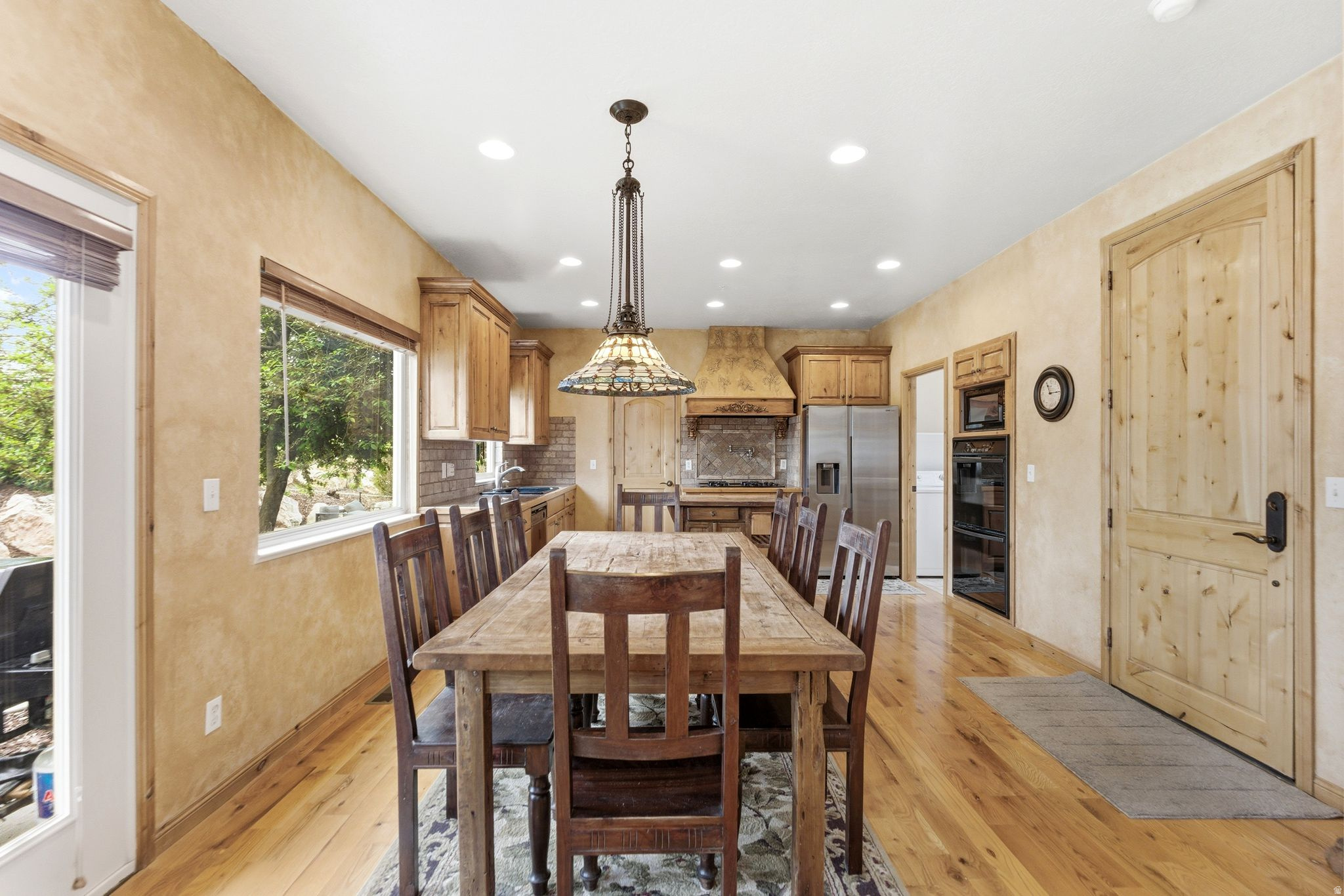 CASCADES AT MOOSE HOLLOW - Residential