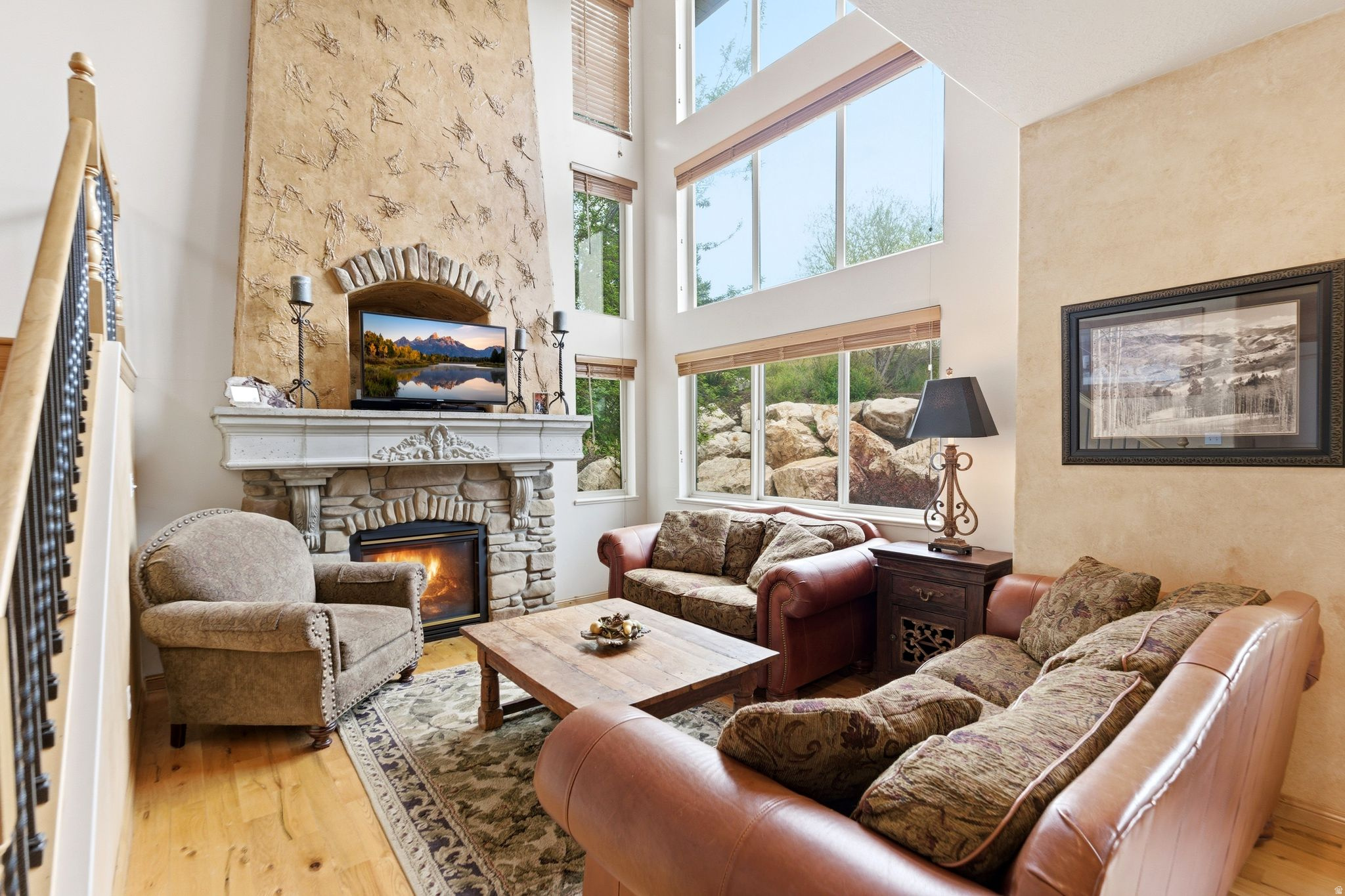 CASCADES AT MOOSE HOLLOW - Residential