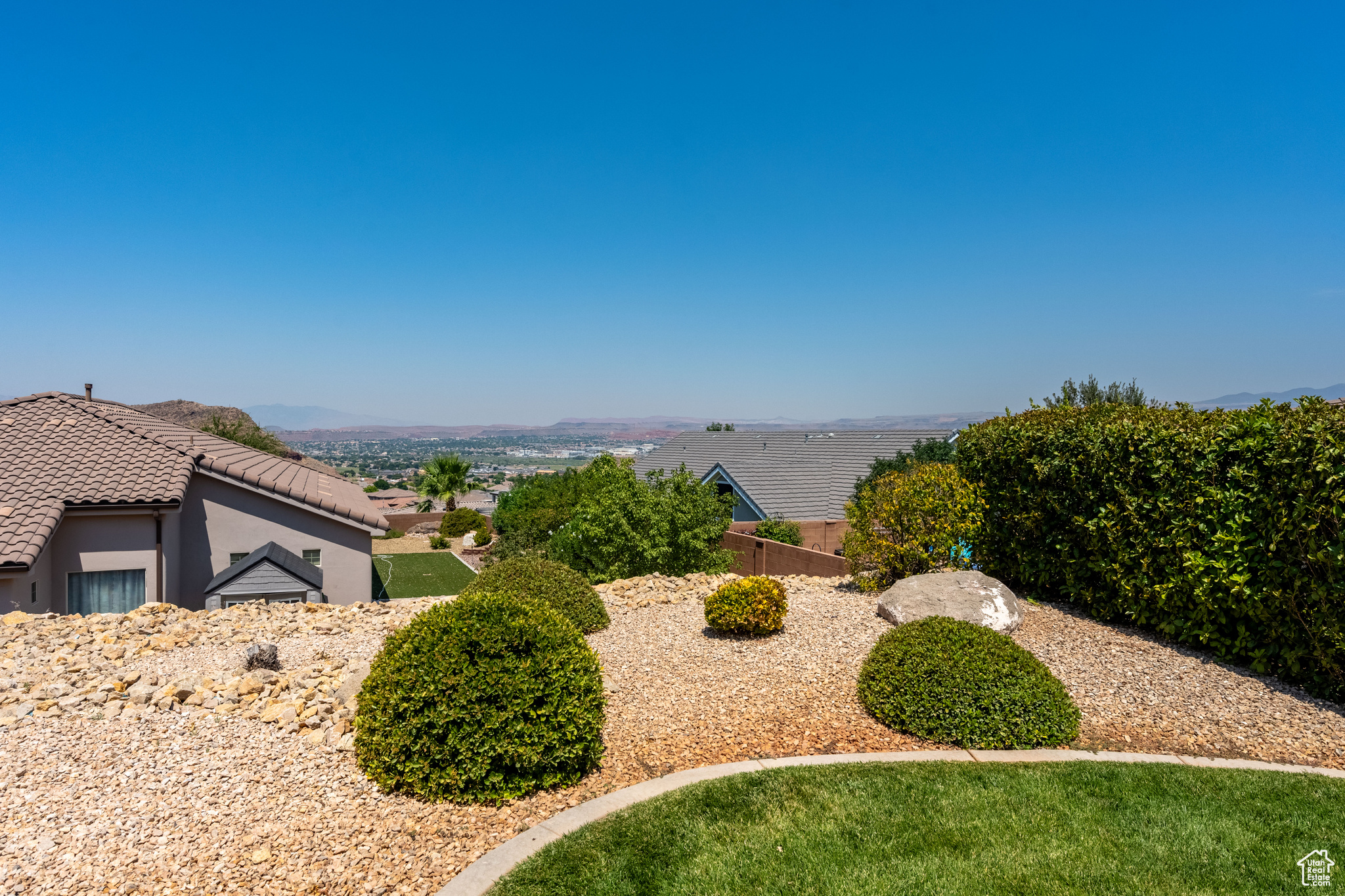 SILVER FALLS AT WASHINGTON BENCH PH 5 - Residential