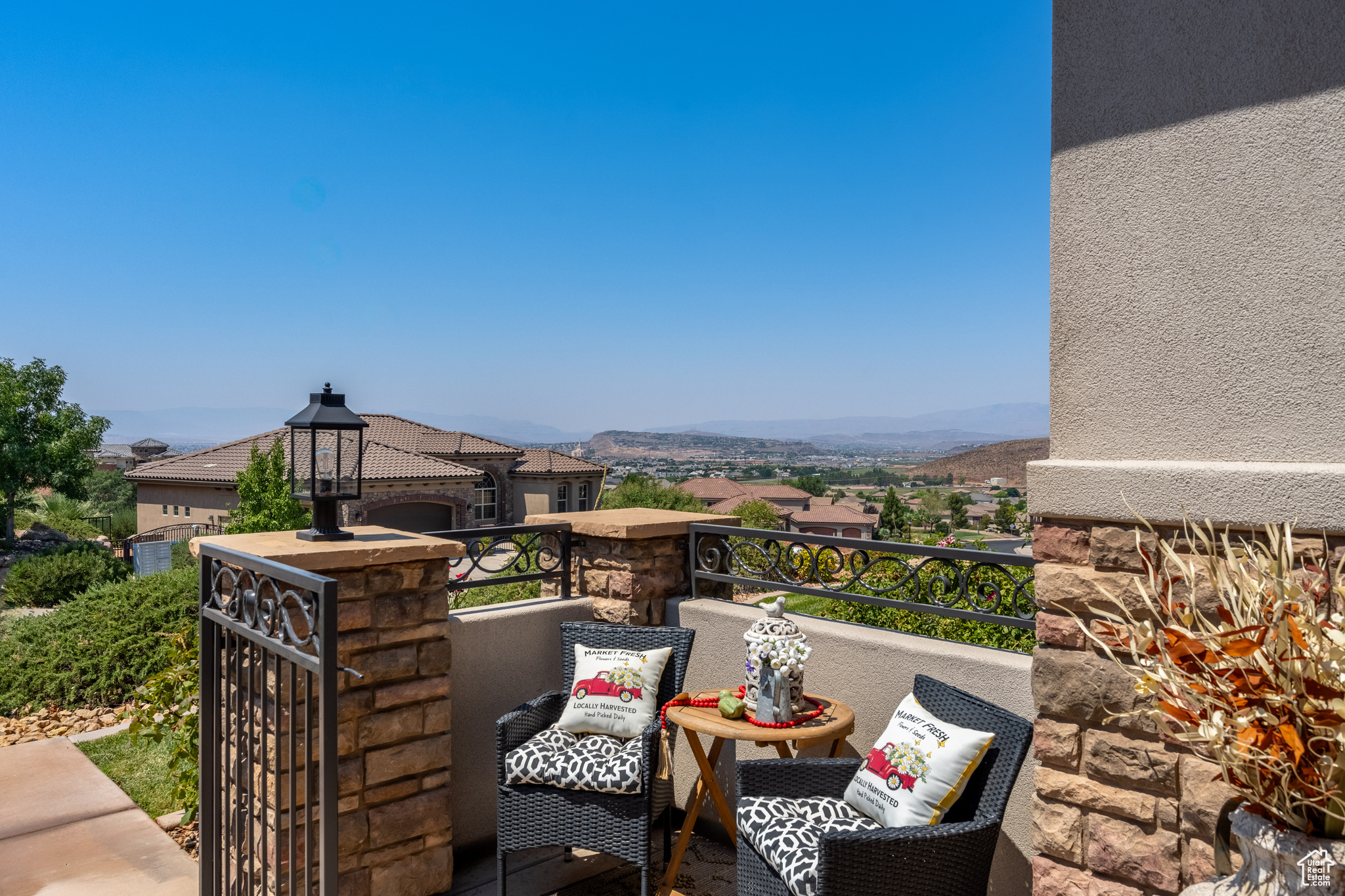 SILVER FALLS AT WASHINGTON BENCH PH 5 - Residential