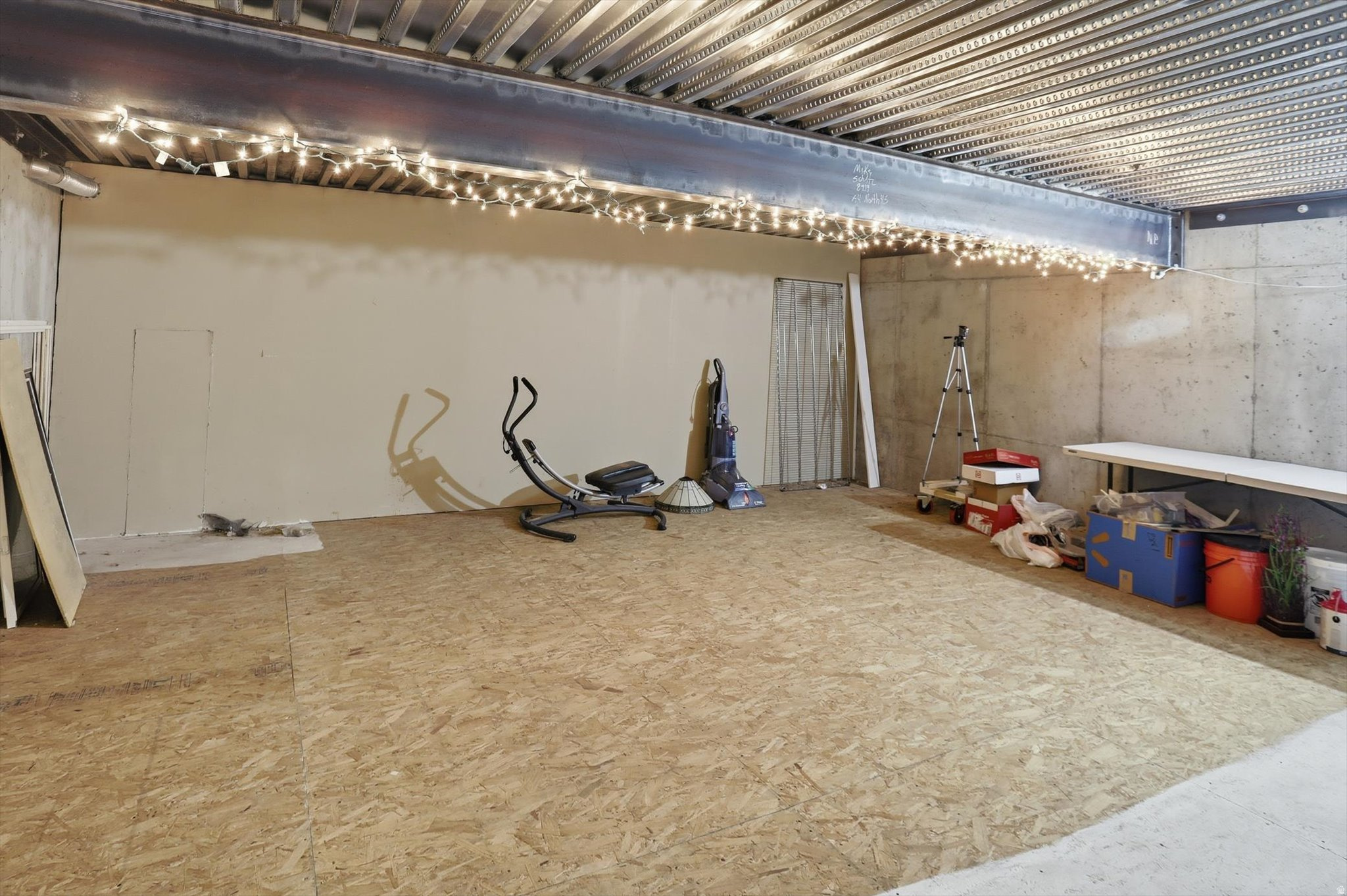 KELLY COVE - Residential Income