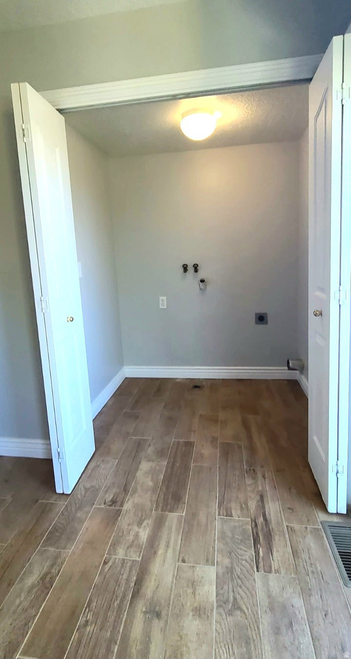 KELLY COVE - Residential Income