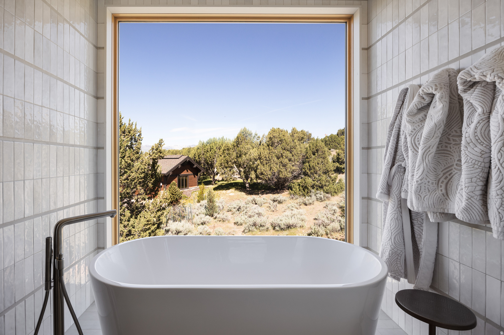 RED LEDGES - Residential