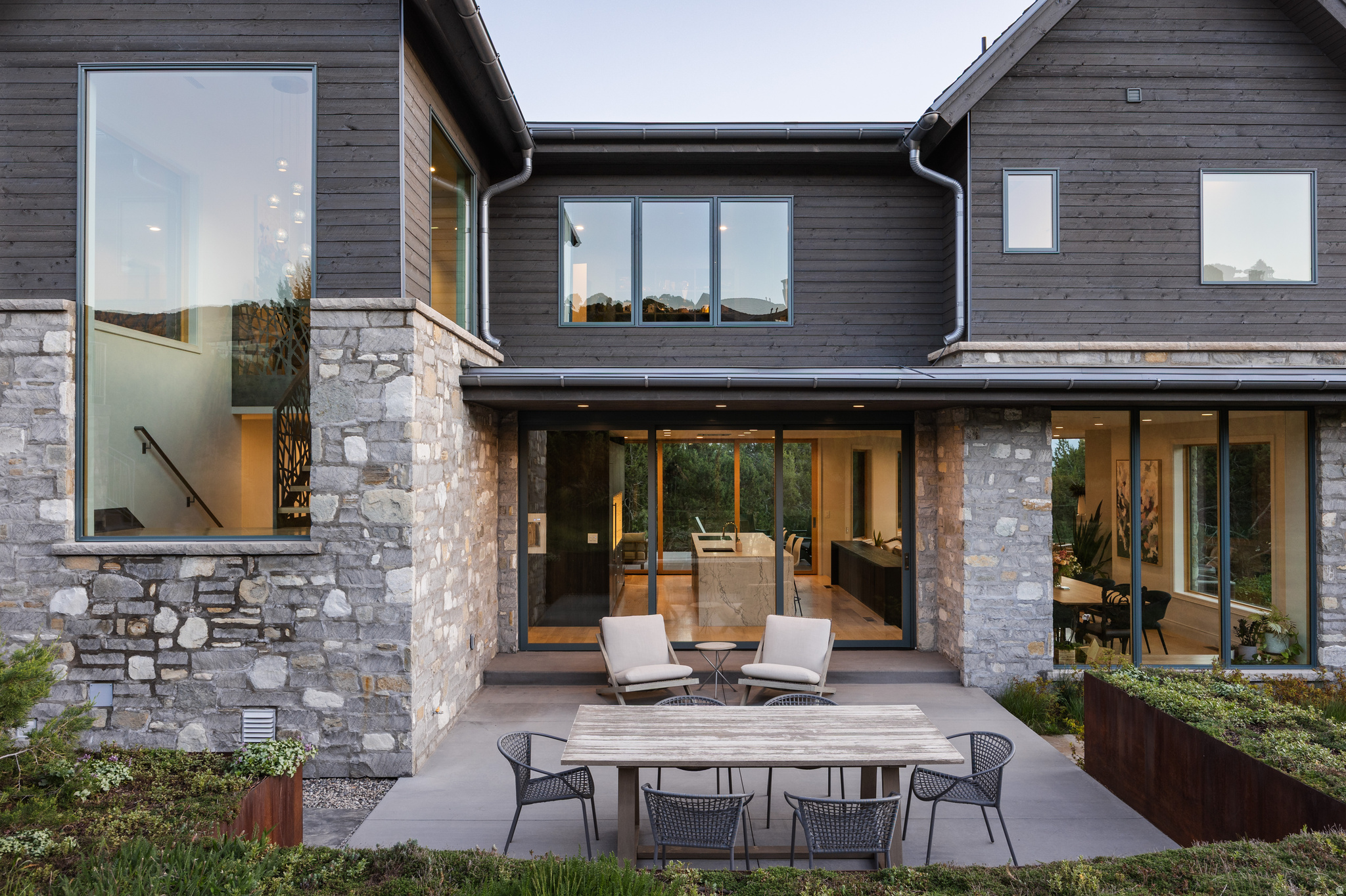 RED LEDGES - Residential