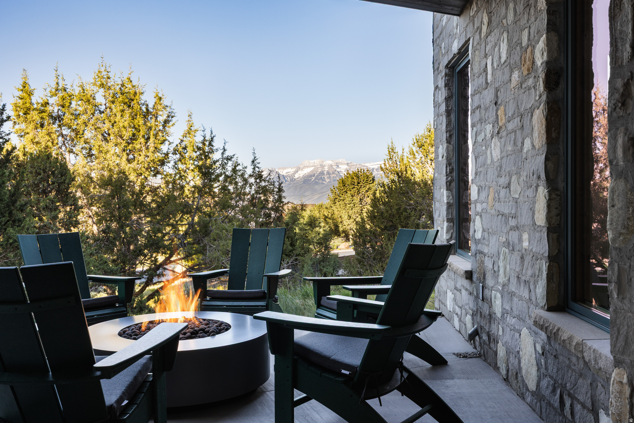RED LEDGES - Residential