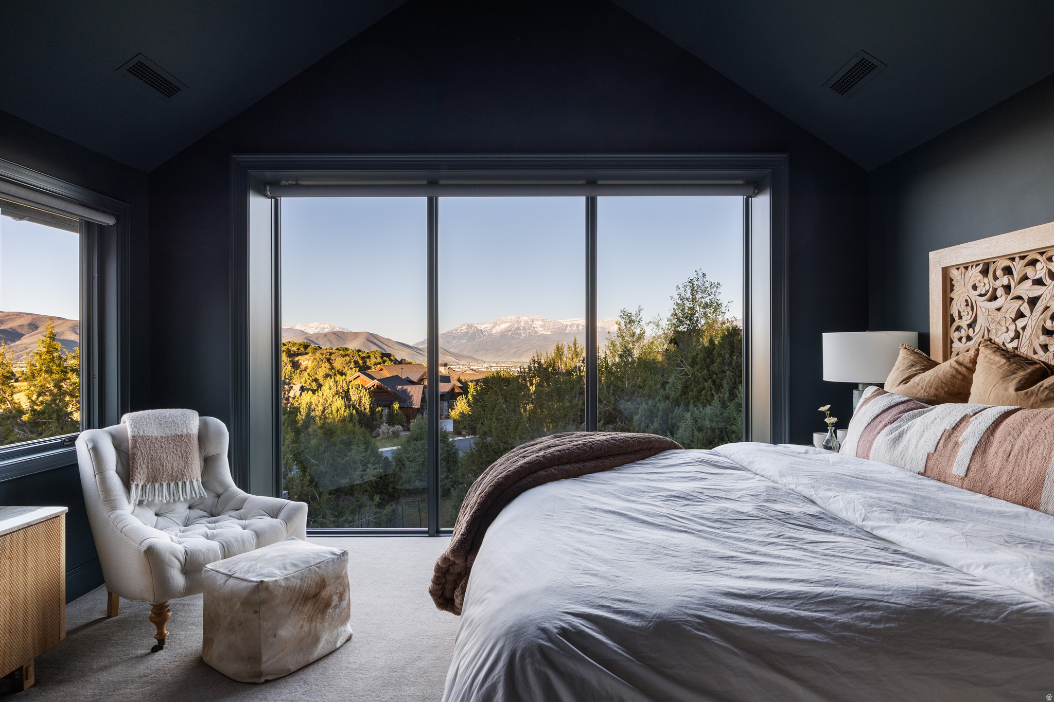 RED LEDGES - Residential