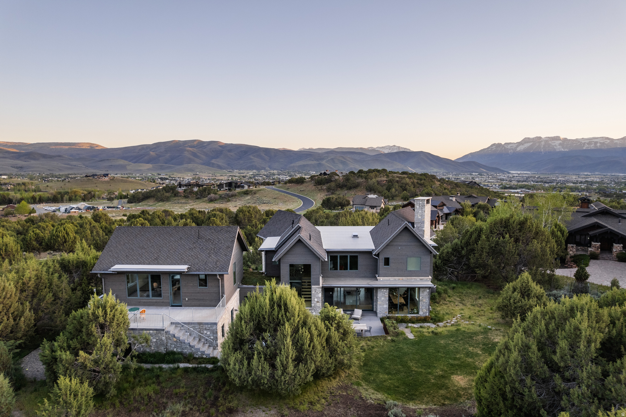 RED LEDGES - Residential