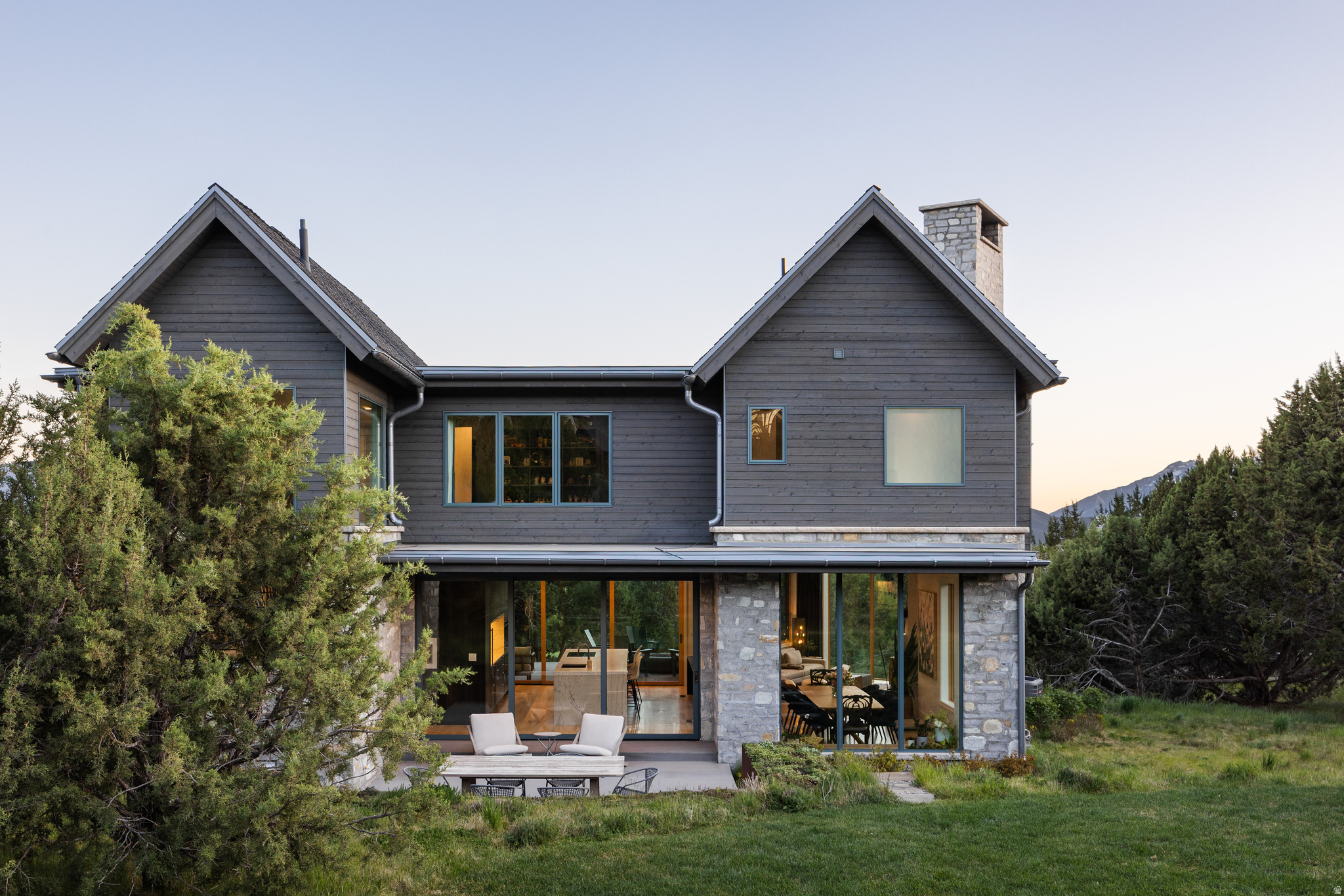 RED LEDGES - Residential