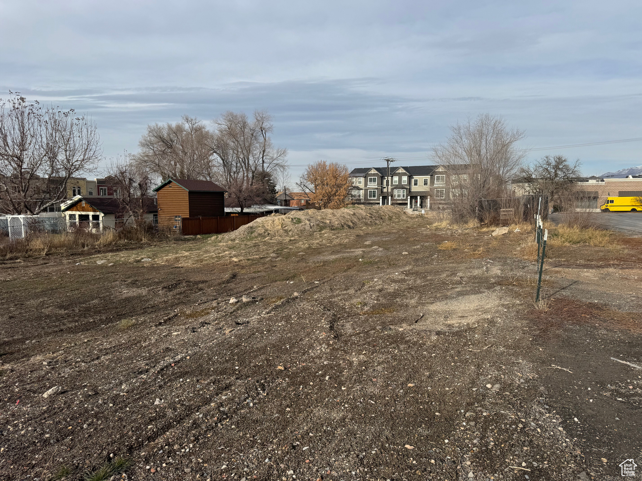 WOODS CROSS - Commercial Lease