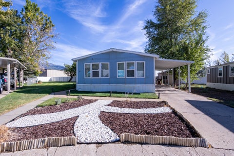 Mobile Home For Sale - 935 E 3000 #10<br/> Layton, UT 84040