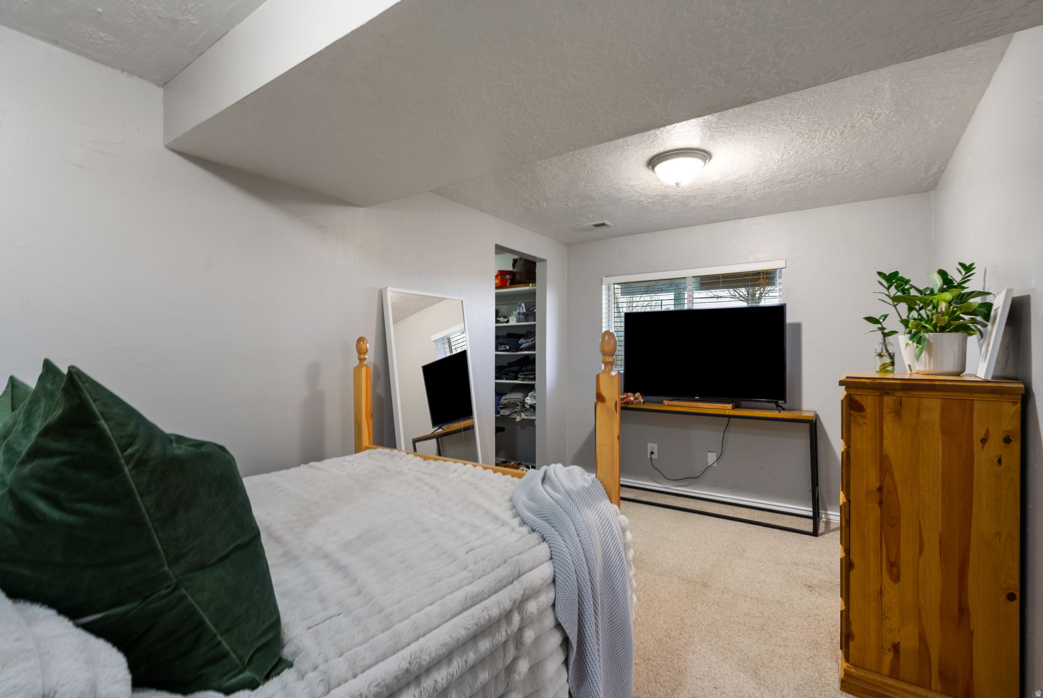 SUNRISE MEADOWS - Residential