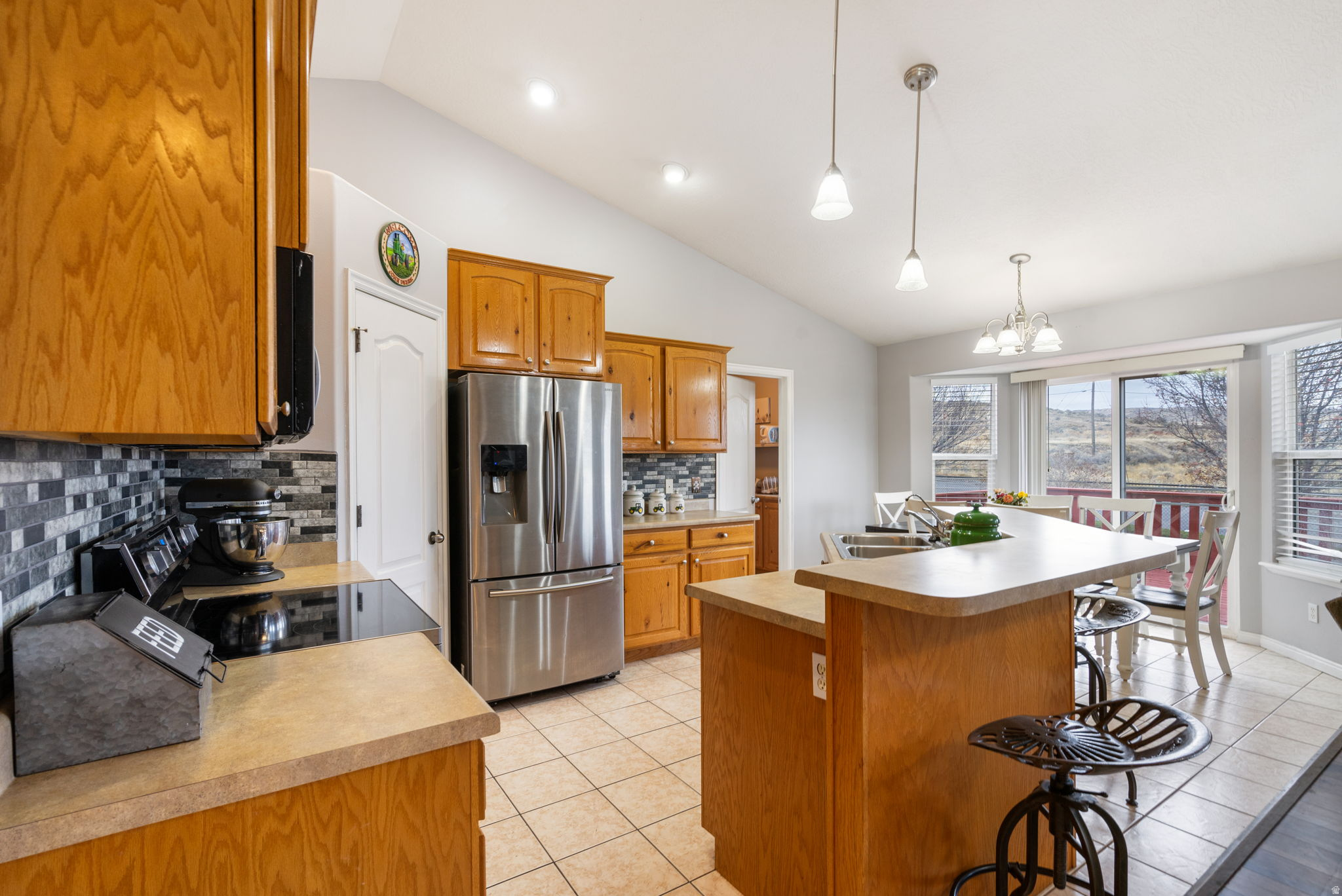 SUNRISE MEADOWS - Residential