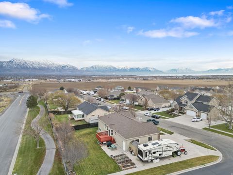 Tiny photo for 888 W RED HEN Rd, Saratoga Springs, UT 84045 (MLS # 2125345)