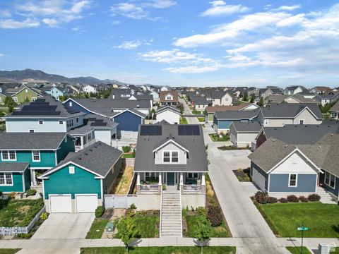 Tiny photo for 4948 W BEACH COMBER WAY, South Jordan, UT 84009 (MLS # 2111125)