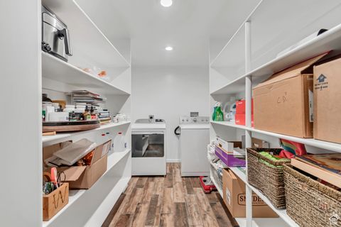 Tiny photo for 2415 E ARNETT DR S, Millcreek, UT 84109 (MLS # 2118518)