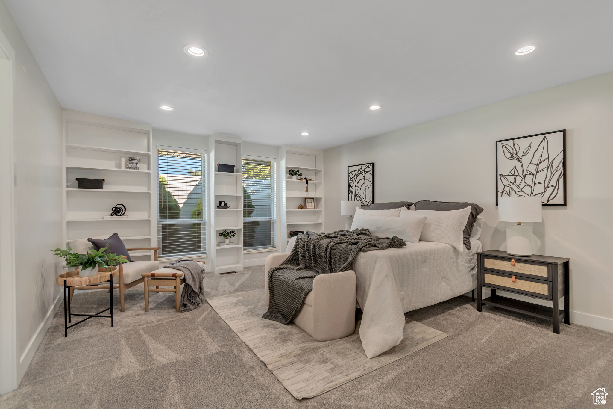 HEUGLY ACRES - Residential