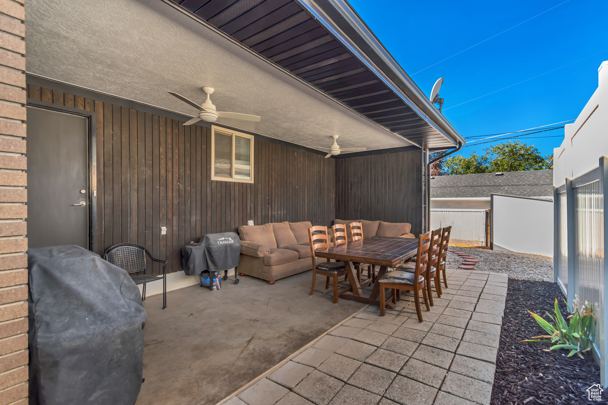 HEUGLY ACRES - Residential