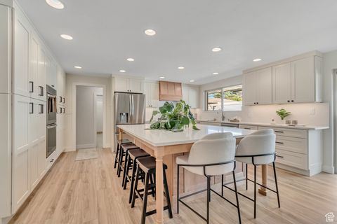 Tiny photo for 2415 E ARNETT DR S, Millcreek, UT 84109 (MLS # 2118518)