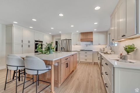Tiny photo for 2415 E ARNETT DR S, Millcreek, UT 84109 (MLS # 2118518)