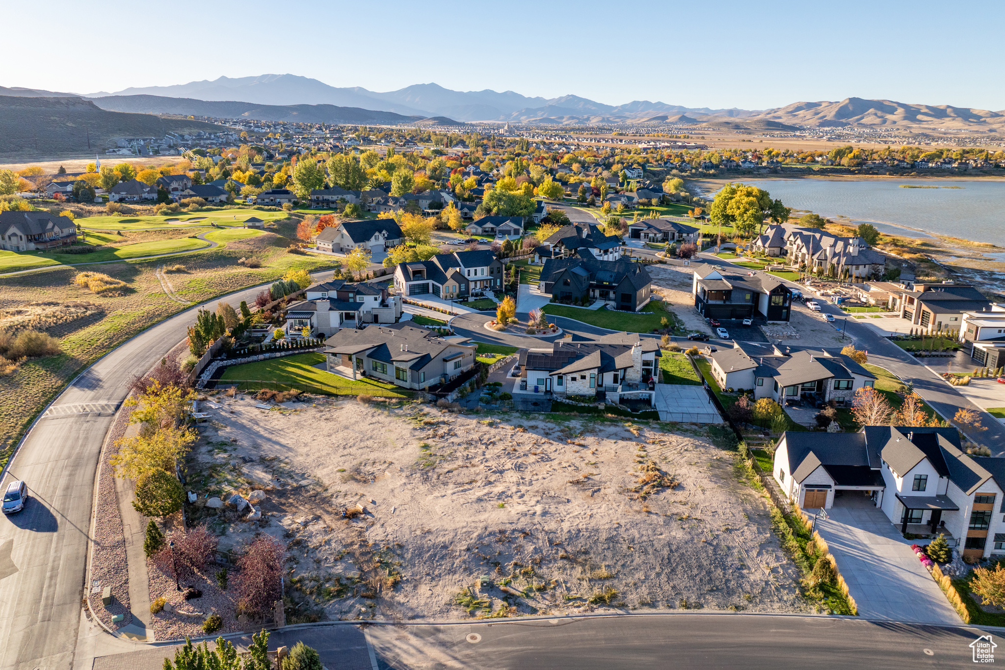 WILTSHIRE ESTATES - Land