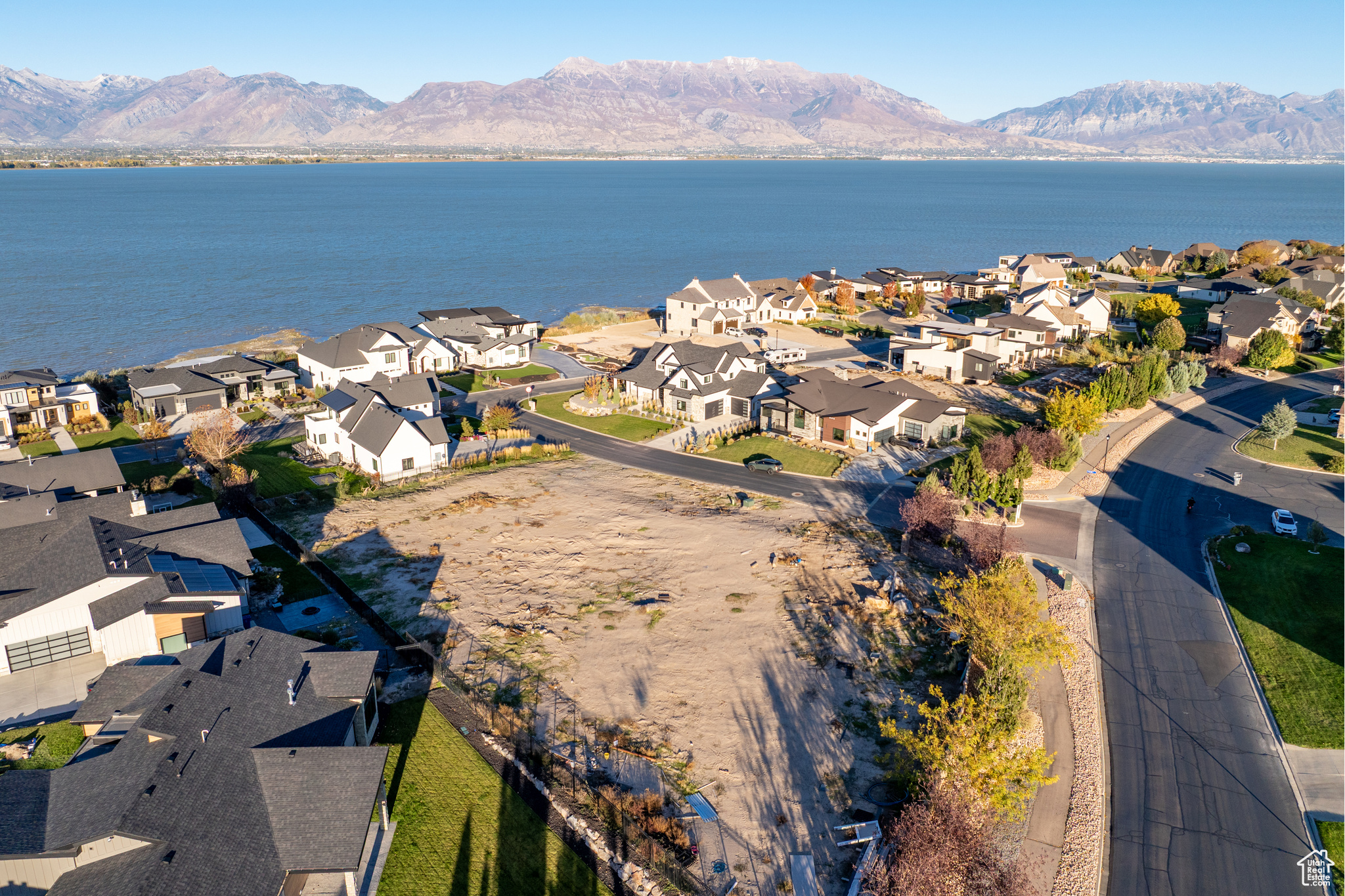 WILTSHIRE ESTATES - Land