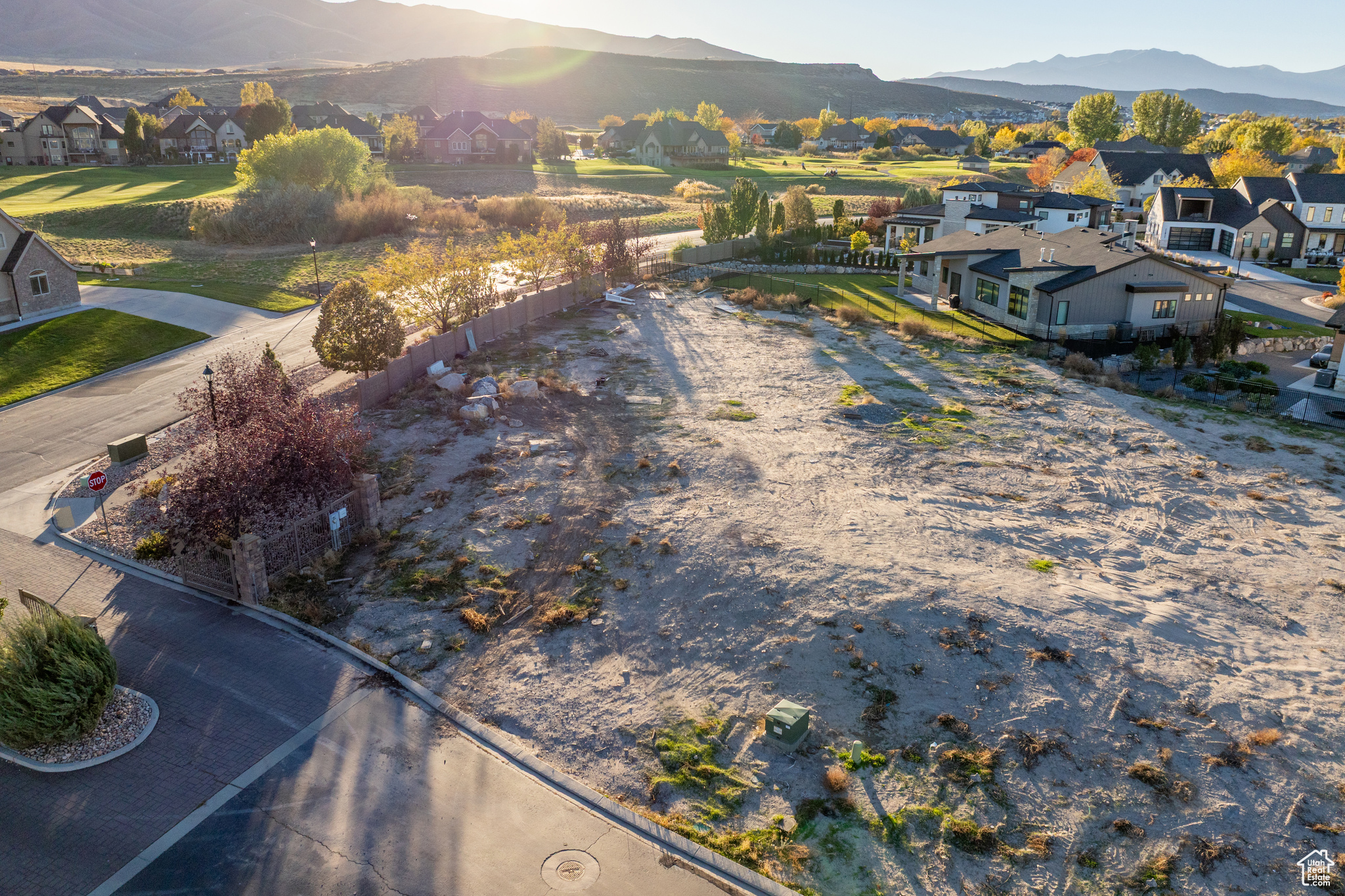 WILTSHIRE ESTATES - Land