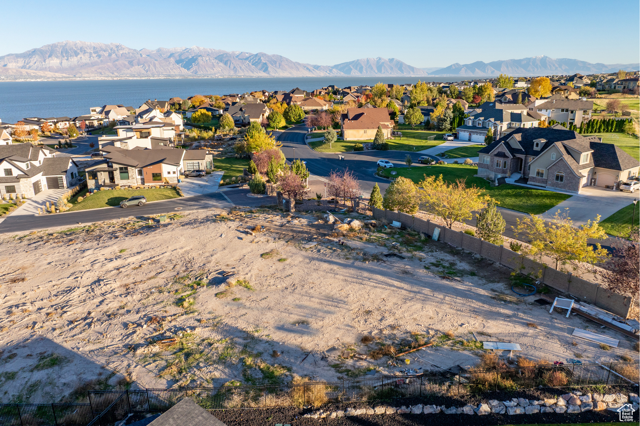 WILTSHIRE ESTATES - Land