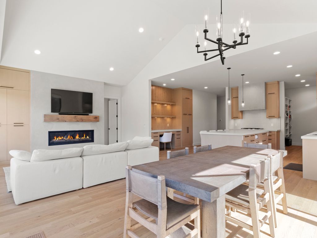 Photo of 431 N FARMHOUSE WAY, Midway, UT 84049 (MLS # 2118353)