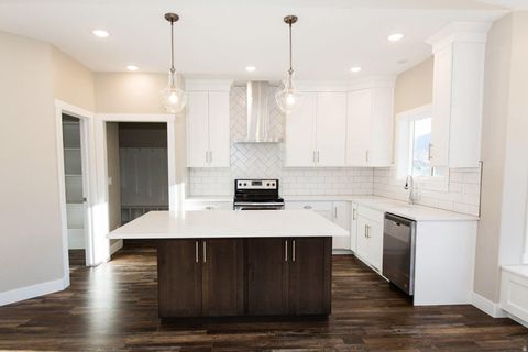 Tiny photo for 3055 N 1160 W, Pleasant View, UT 84414 (MLS # 2127465)