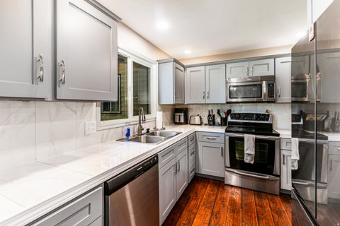 Tiny photo for 602 E 5600 S, Murray, UT 84107 (MLS # 2147300)