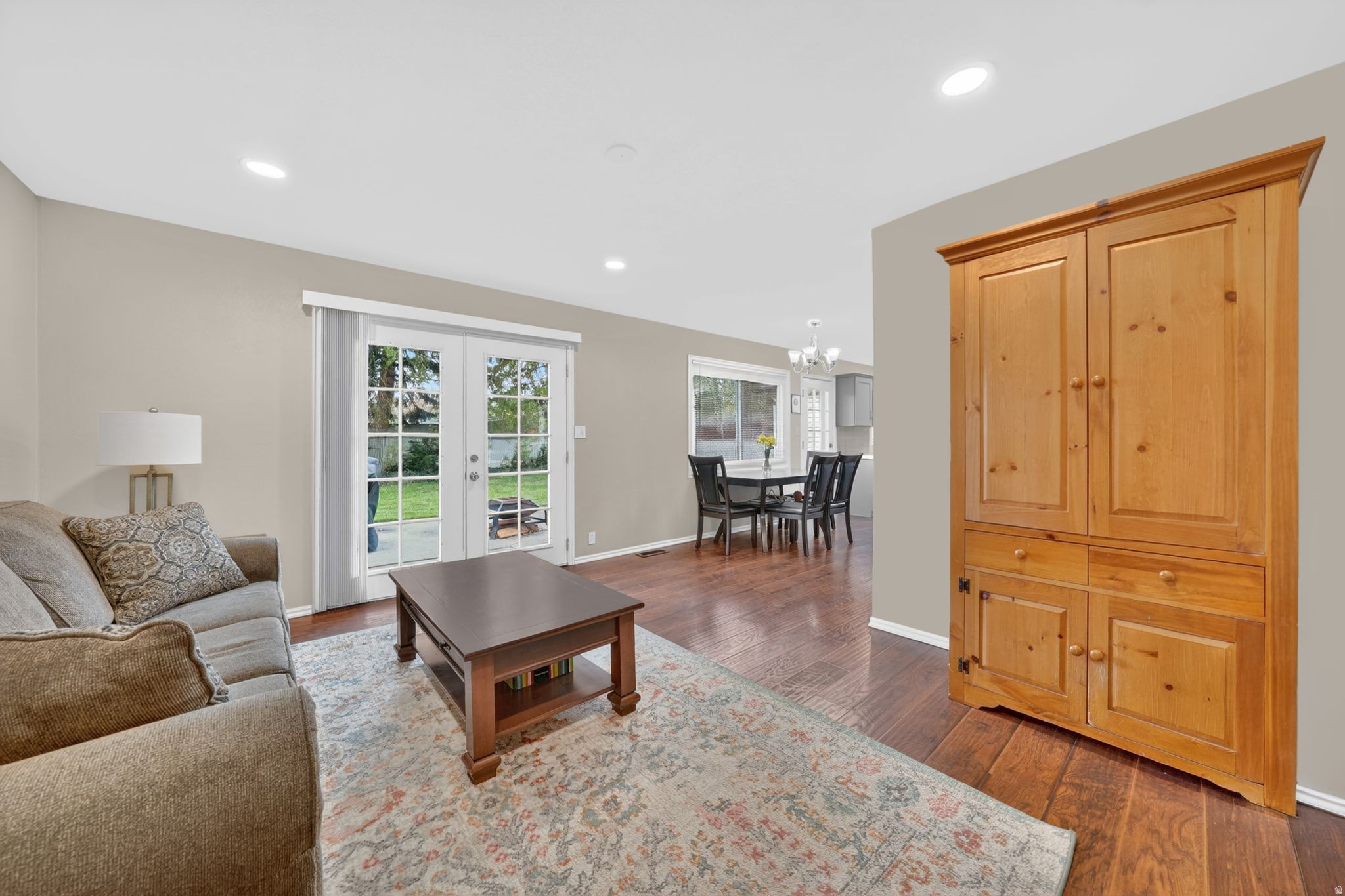 EL RANCHO - Residential