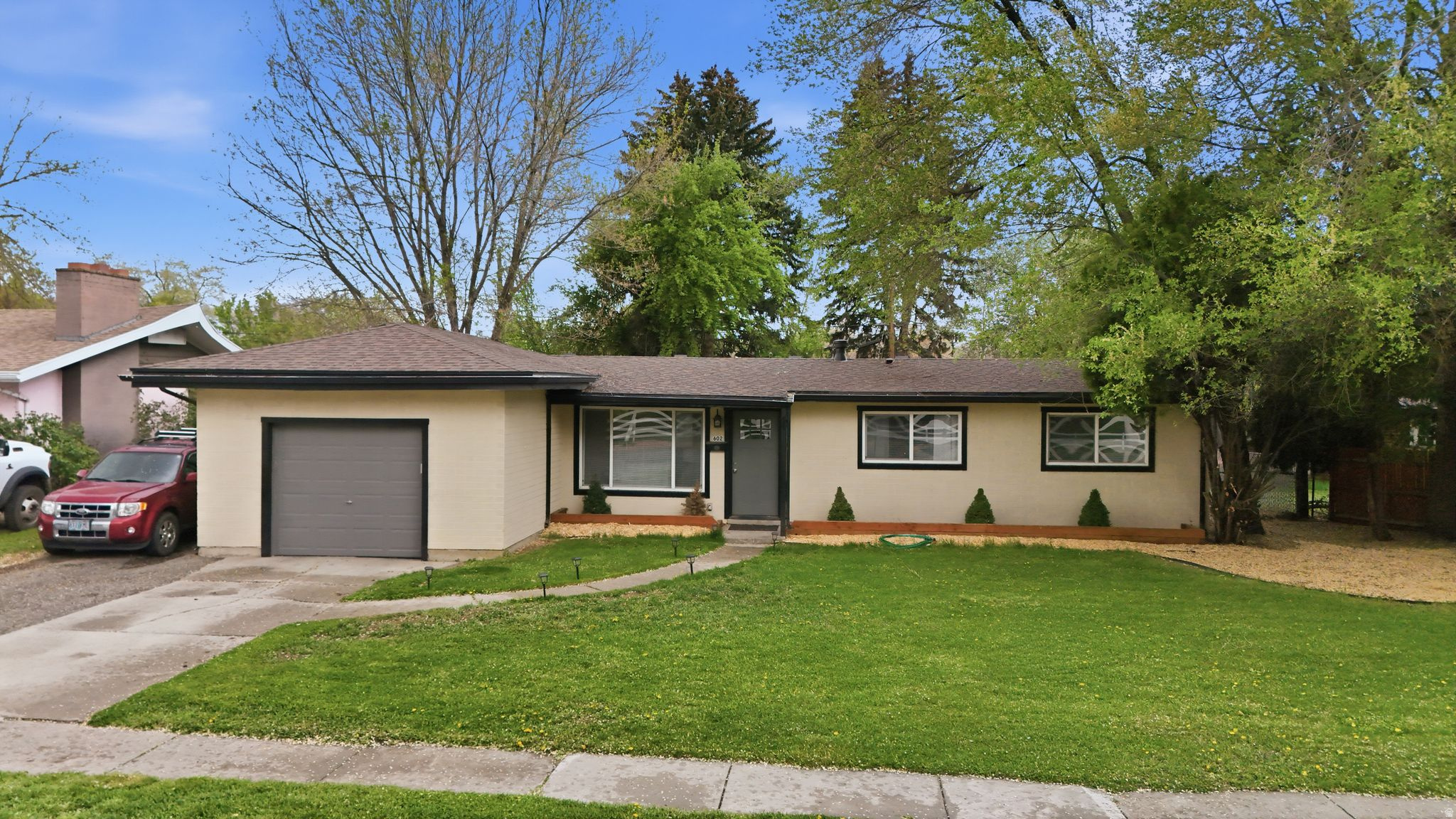 EL RANCHO - Residential