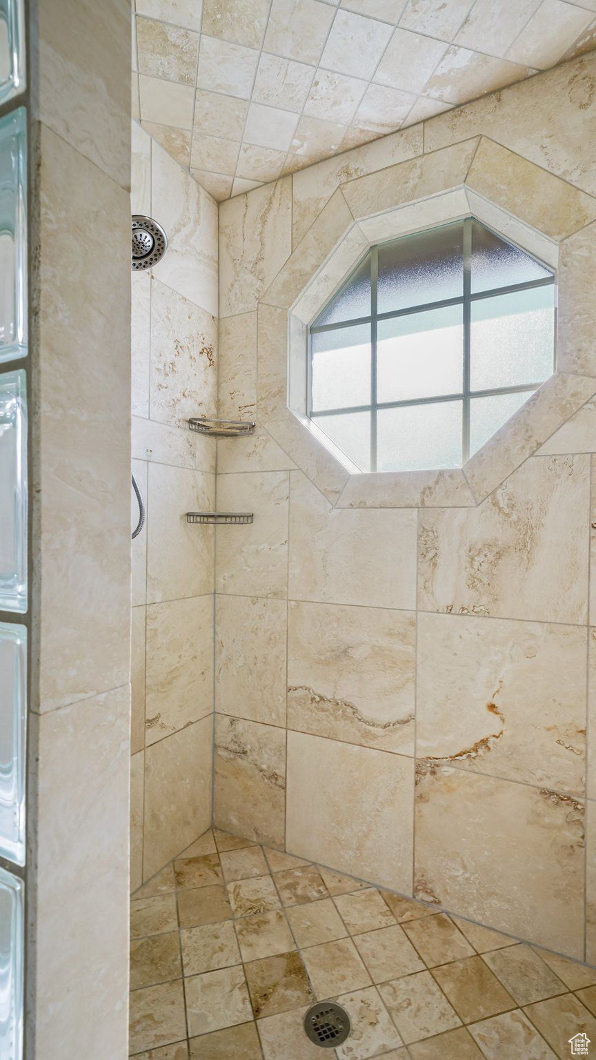 LAKE CREEK FARMS - Residential