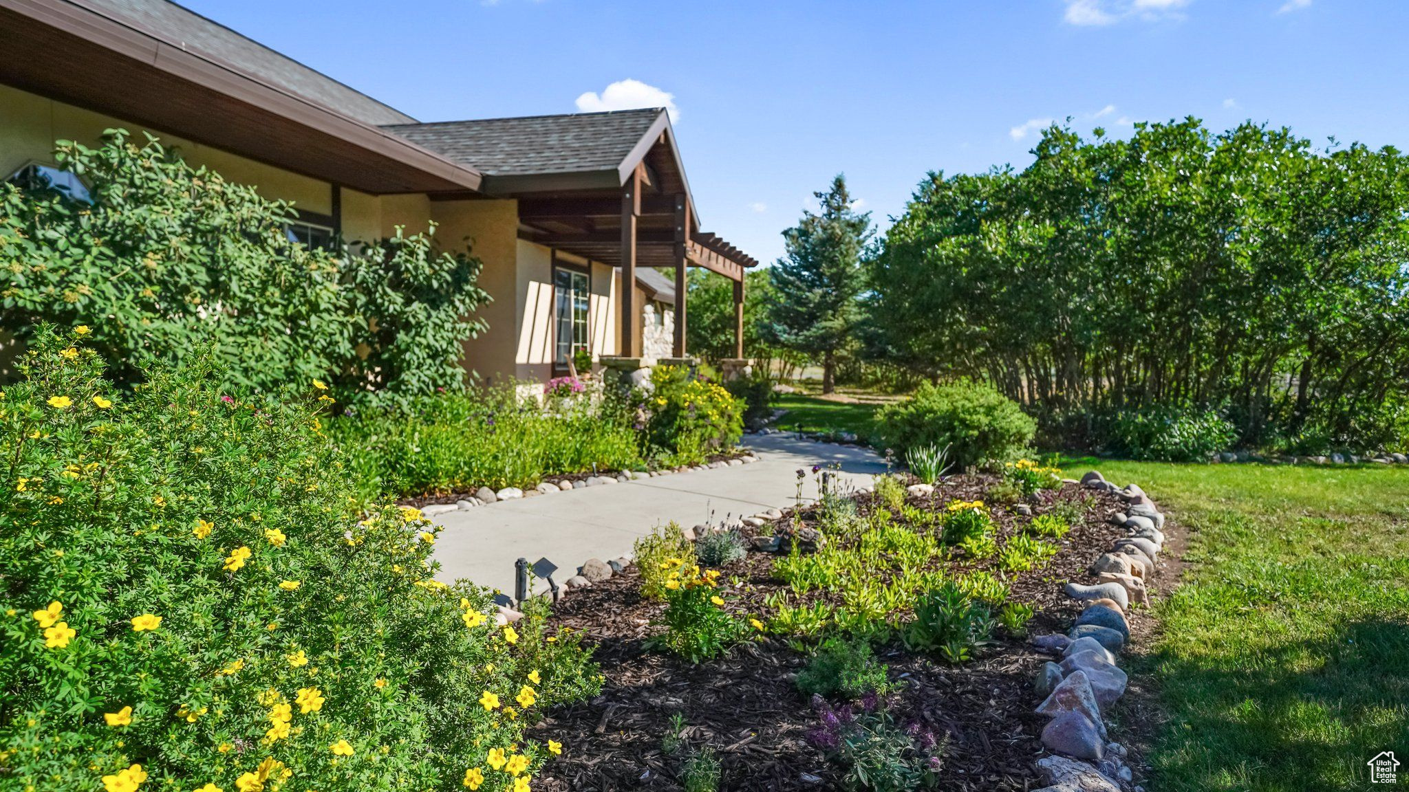 LAKE CREEK FARMS - Residential