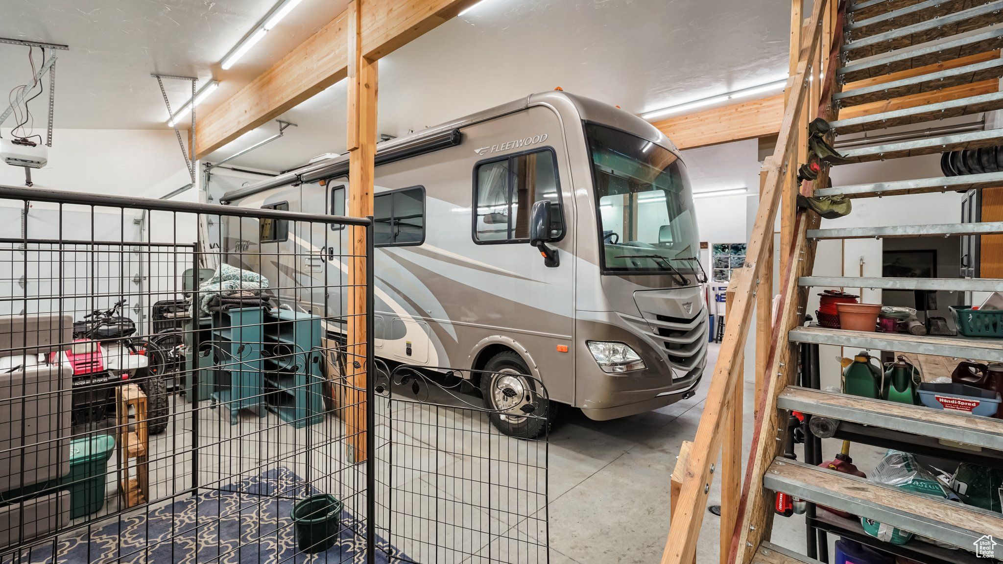 LAKE CREEK FARMS - Residential