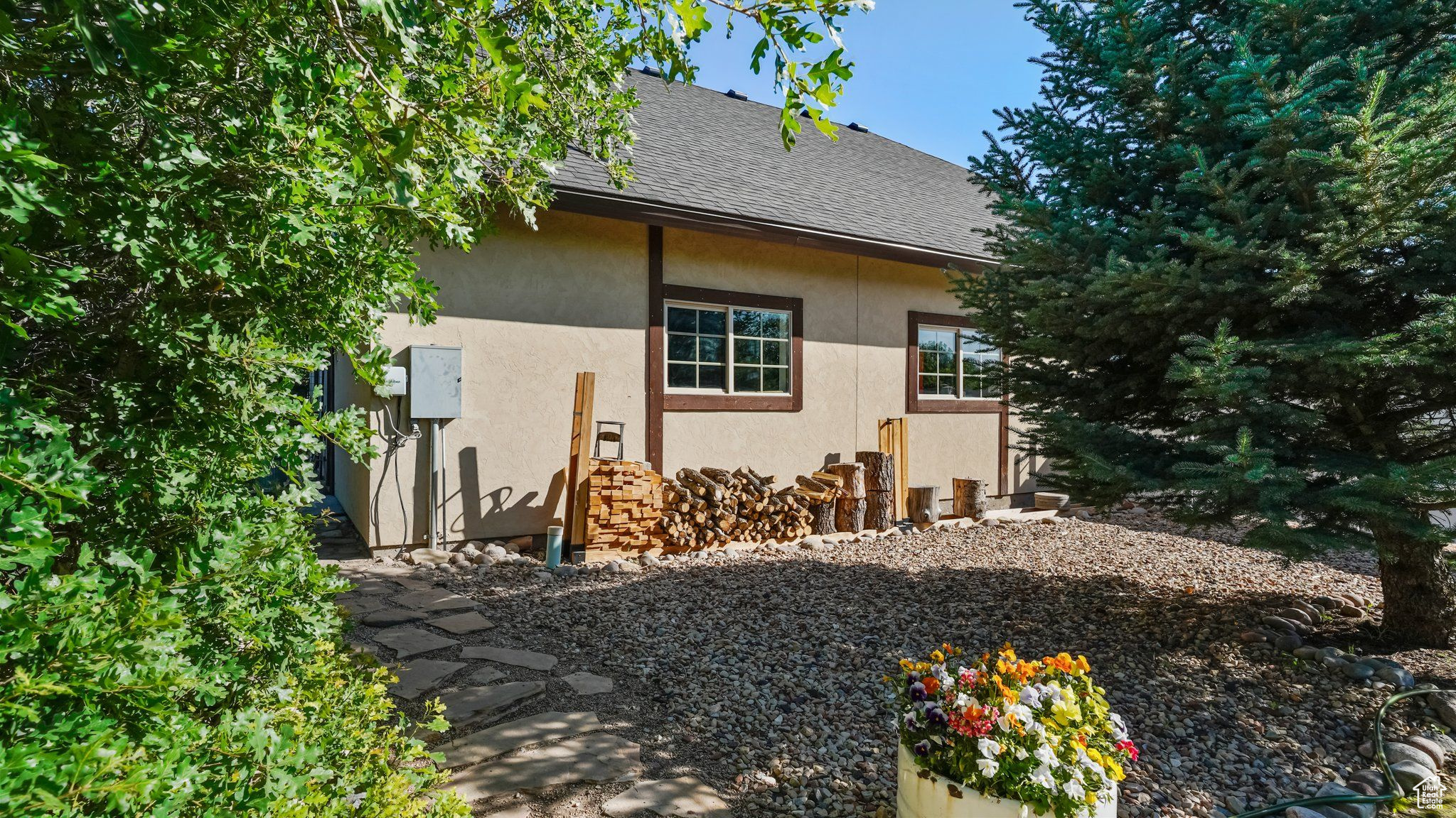 LAKE CREEK FARMS - Residential