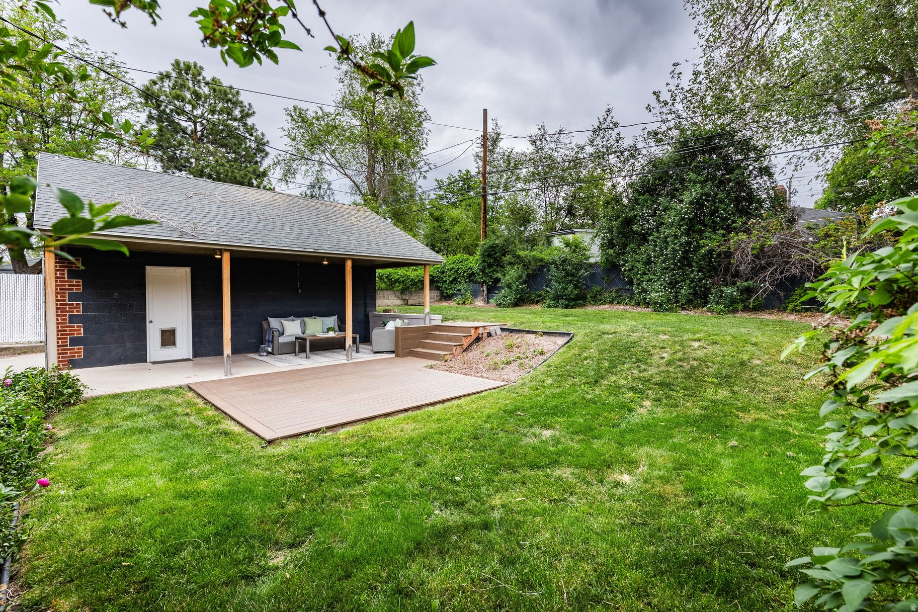 FEDERAL ACRES - Residential