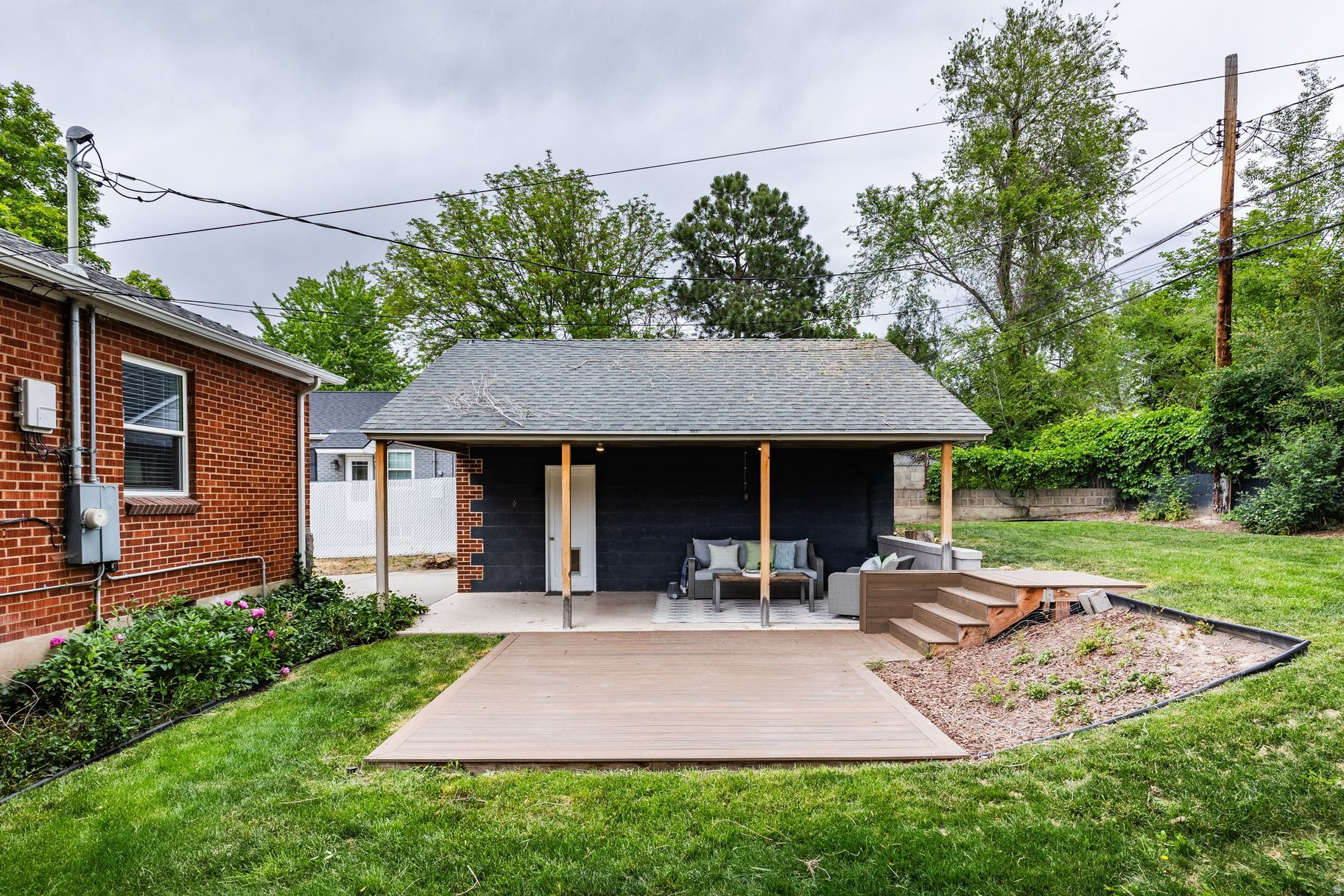 FEDERAL ACRES - Residential