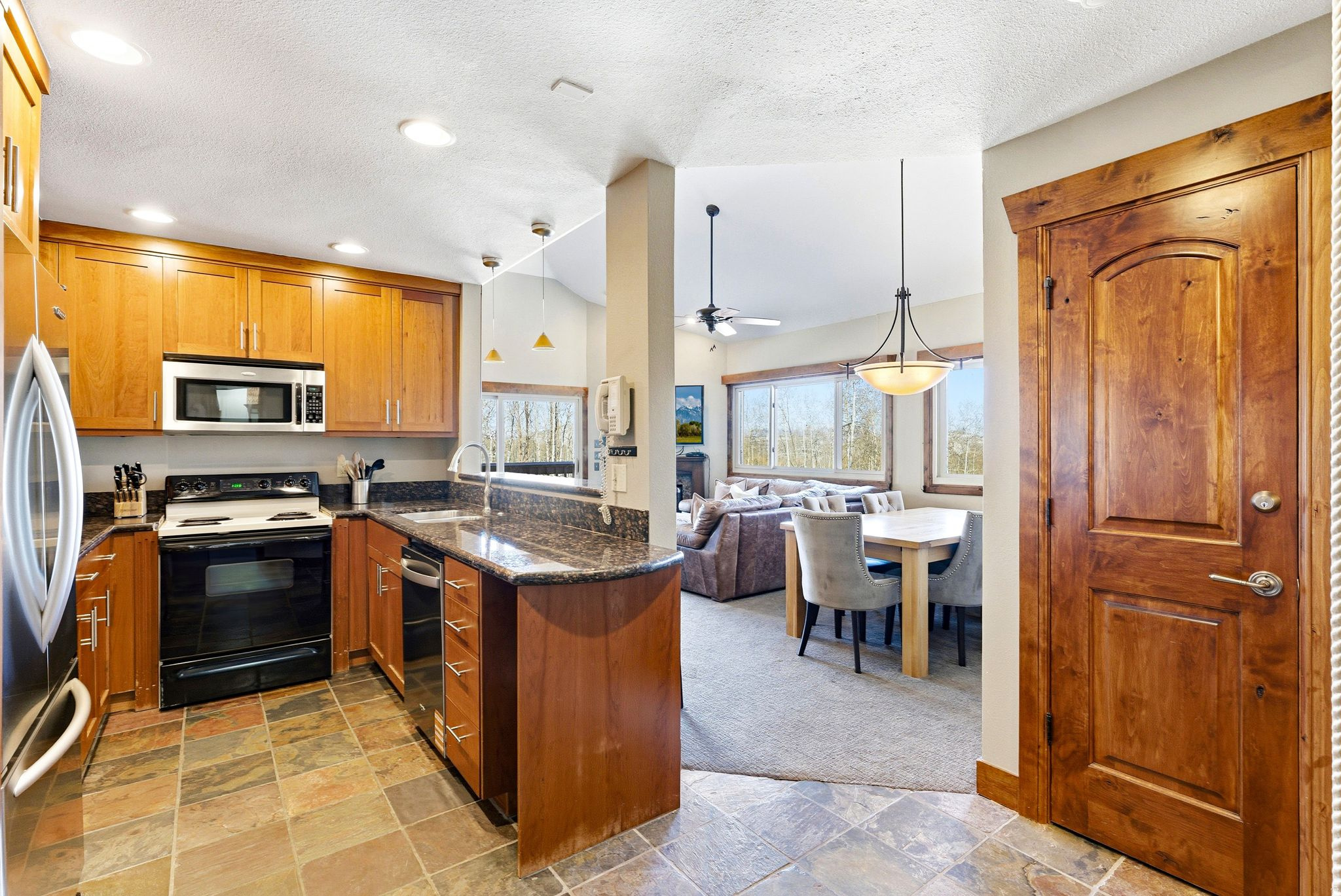 SNOWFLOWER - Residential